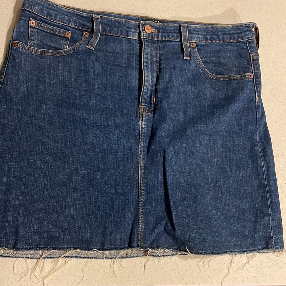 EUC JCrew denim raw edge jean skirt